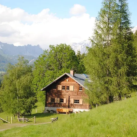 Alm Chalet Ransburgalm